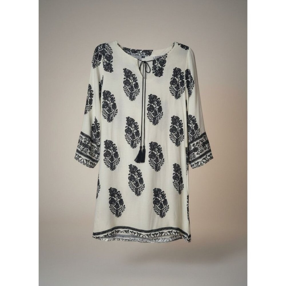 Boho-Inspired Cream & Black Tunic Dress With Tassel Tie Neckline And 3/4 Sleeves - Picture 2 of 12